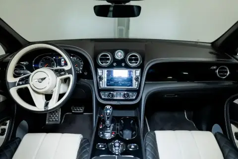 Bentley Bentayga, I 2020 — миниатюра 3