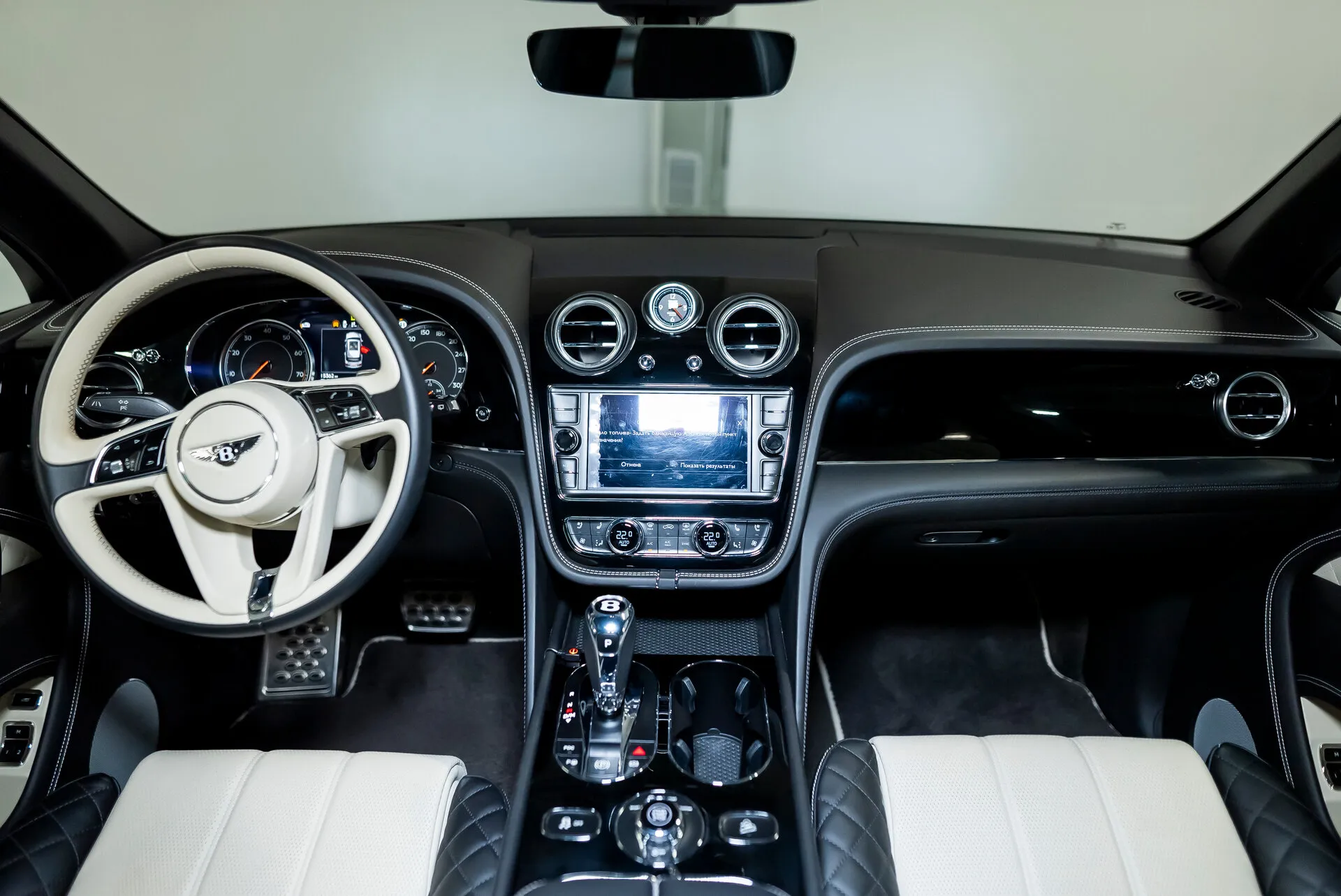 Bentley Bentayga, I 2020 фото 3
