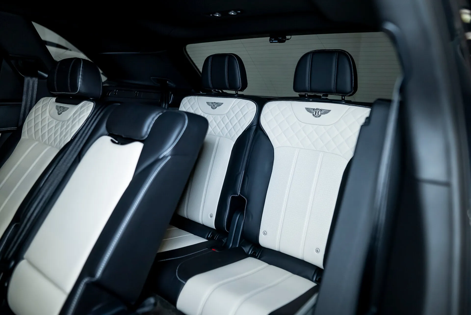 Bentley Bentayga, I 2020 фото 4