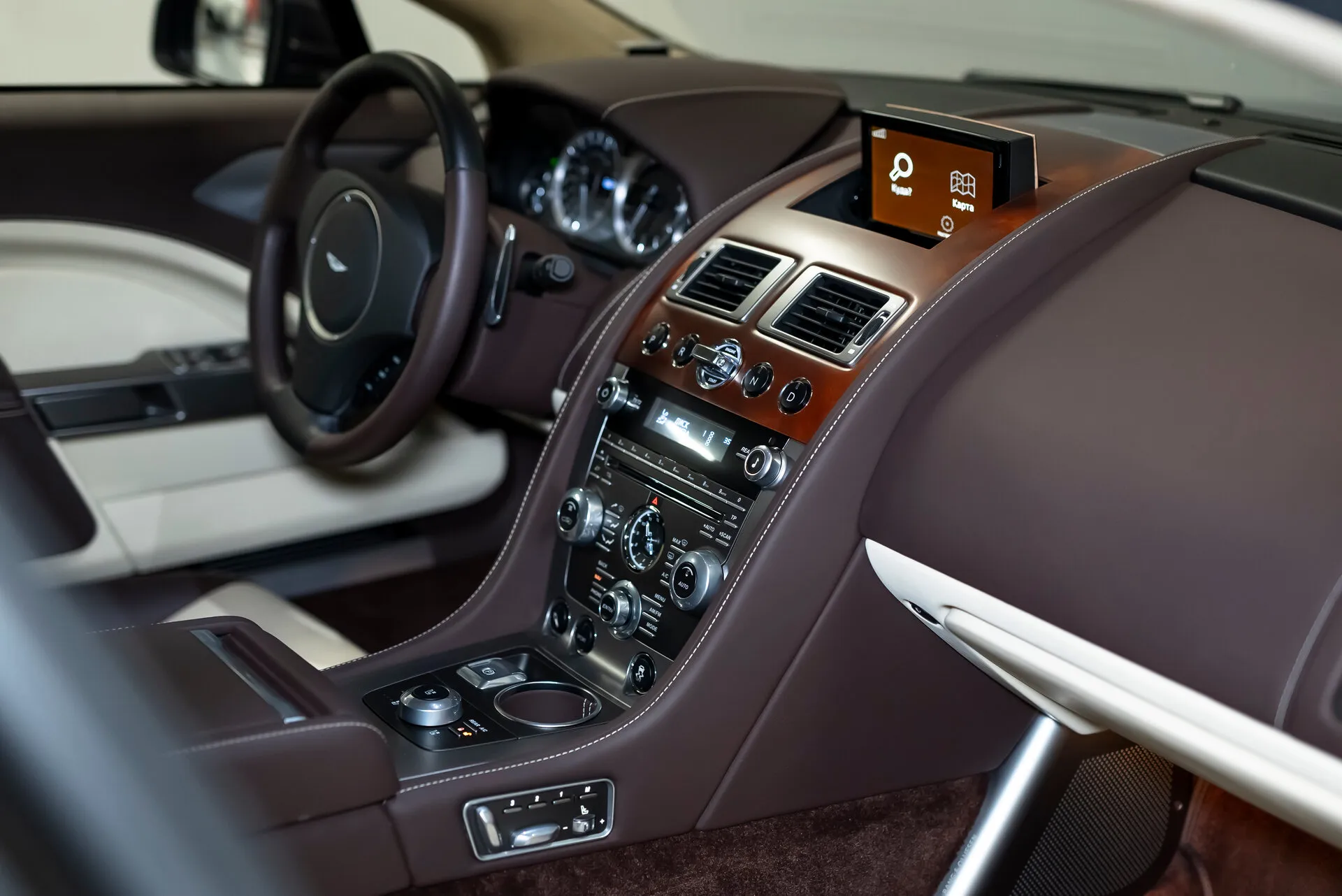 Aston Martin Rapide, I 2012 фото 7