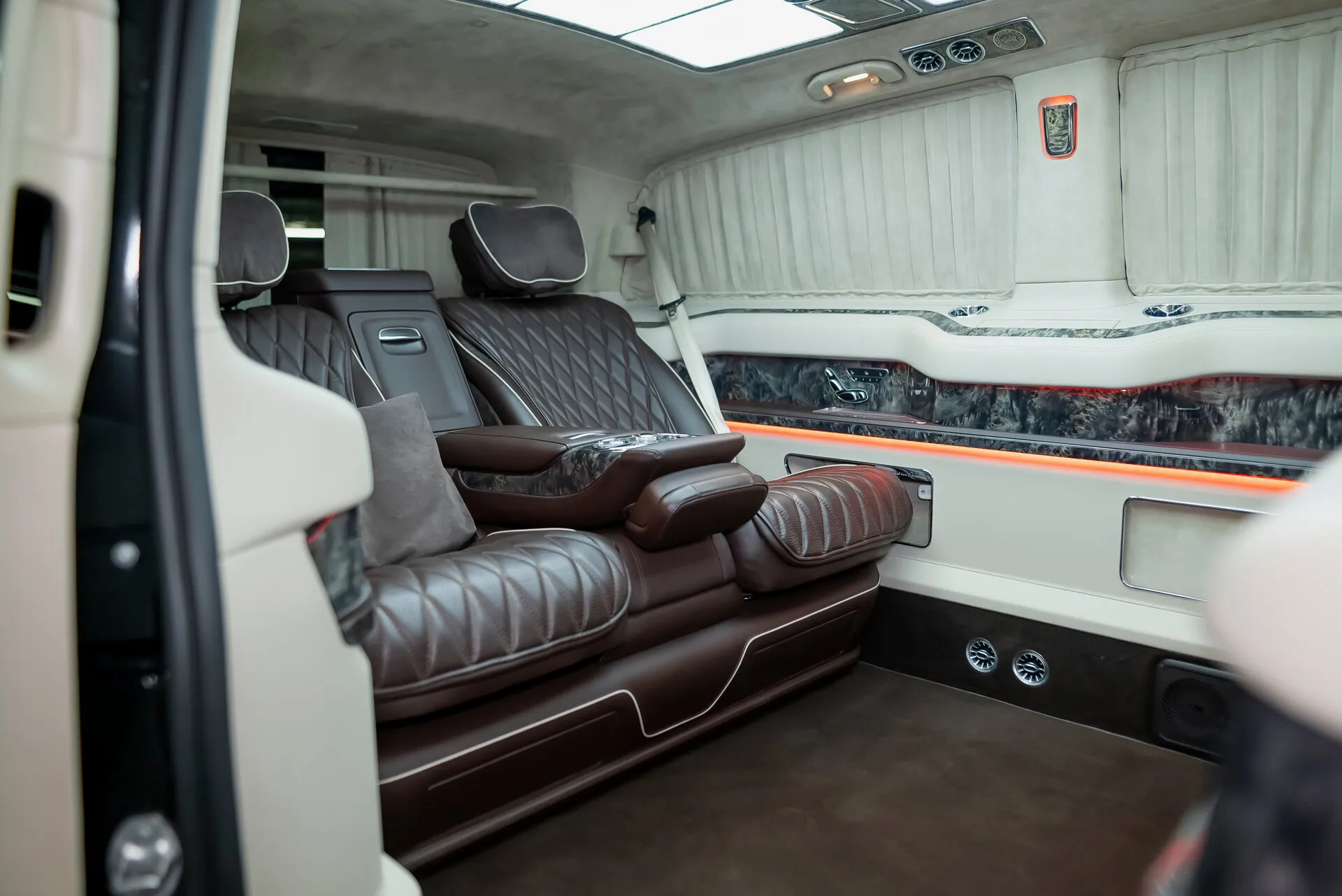Mercedes-Benz V-Класс 250, Iii (W447) Рестайлинг 2020 фото 4