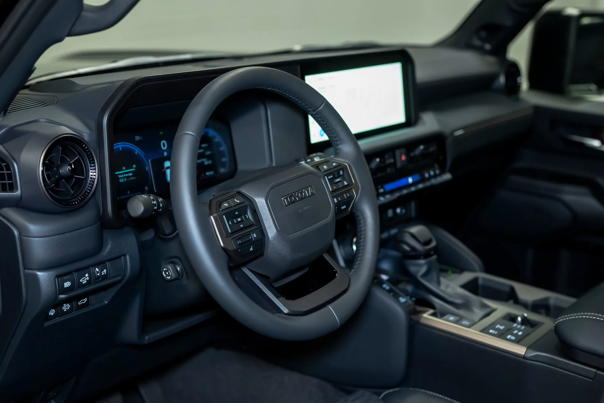 Toyota Land Cruiser Prado, 250 Series 2024 фото 8