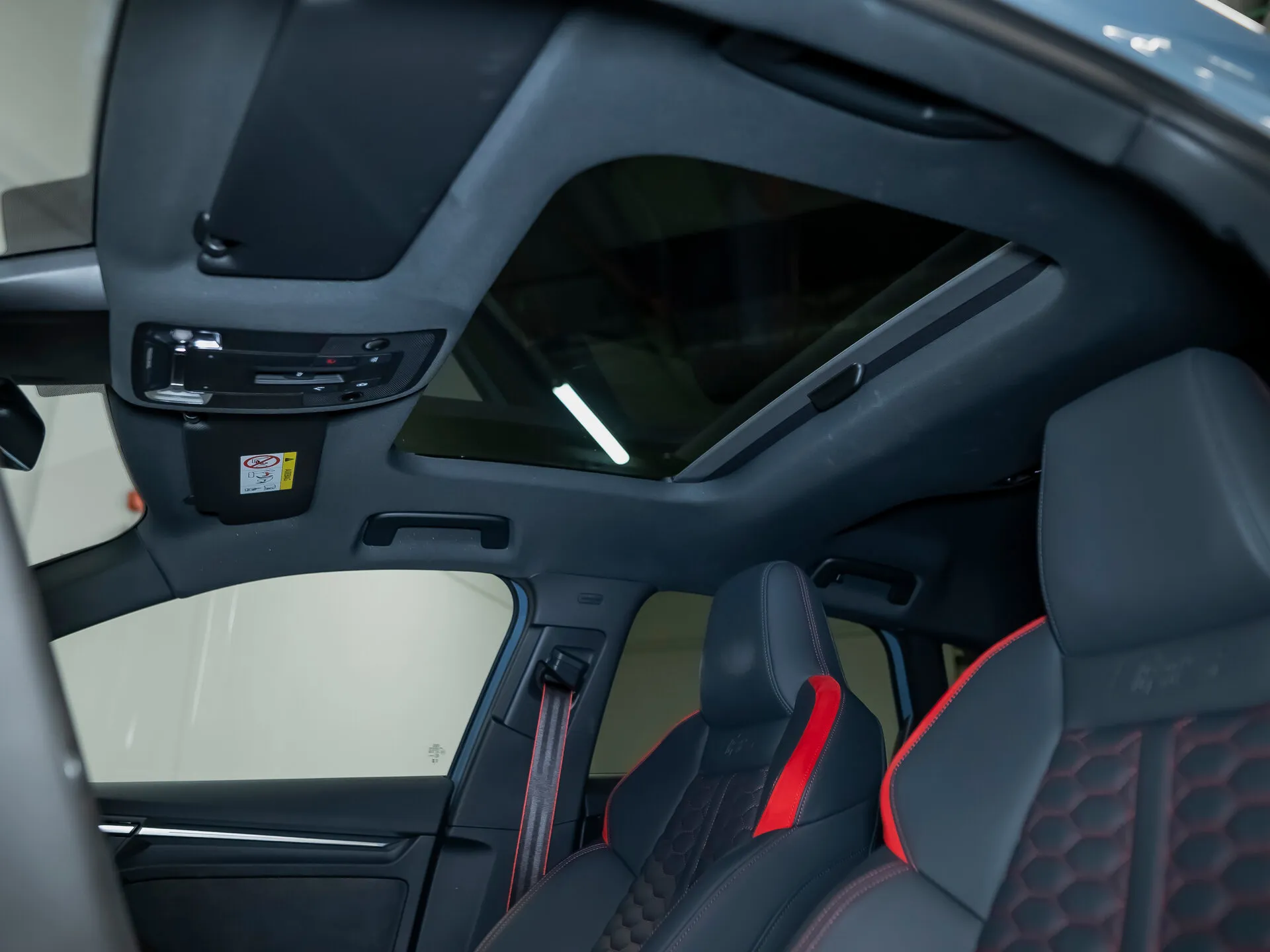 Audi RS 3, Iii (8Y) 2023 фото 2