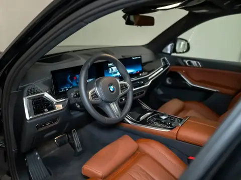 BMW X7 40D, I (G07) Рестайлинг 2024 — миниатюра 3