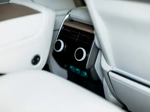 Land Rover Range Rover, V 2023 — миниатюра 8