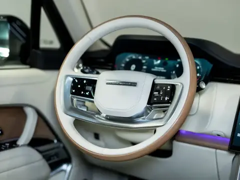Land Rover Range Rover, V 2023 — миниатюра 10