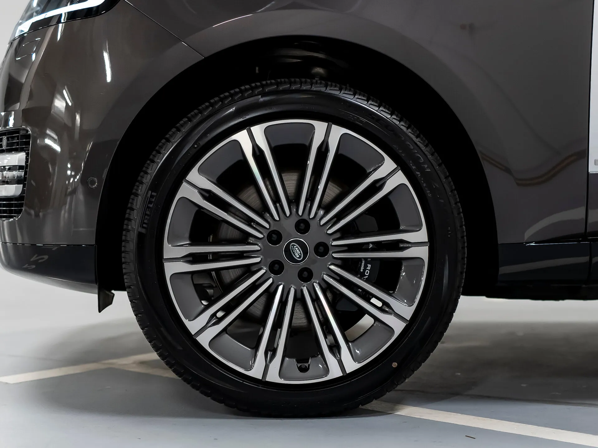 Land Rover Range Rover Long, V 2025 фото 2