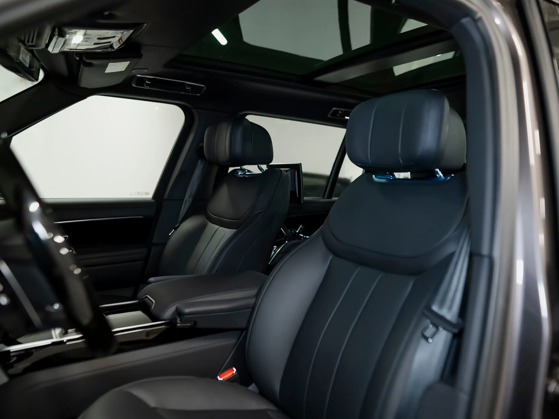 Land Rover Range Rover Long, V 2025 фото 6