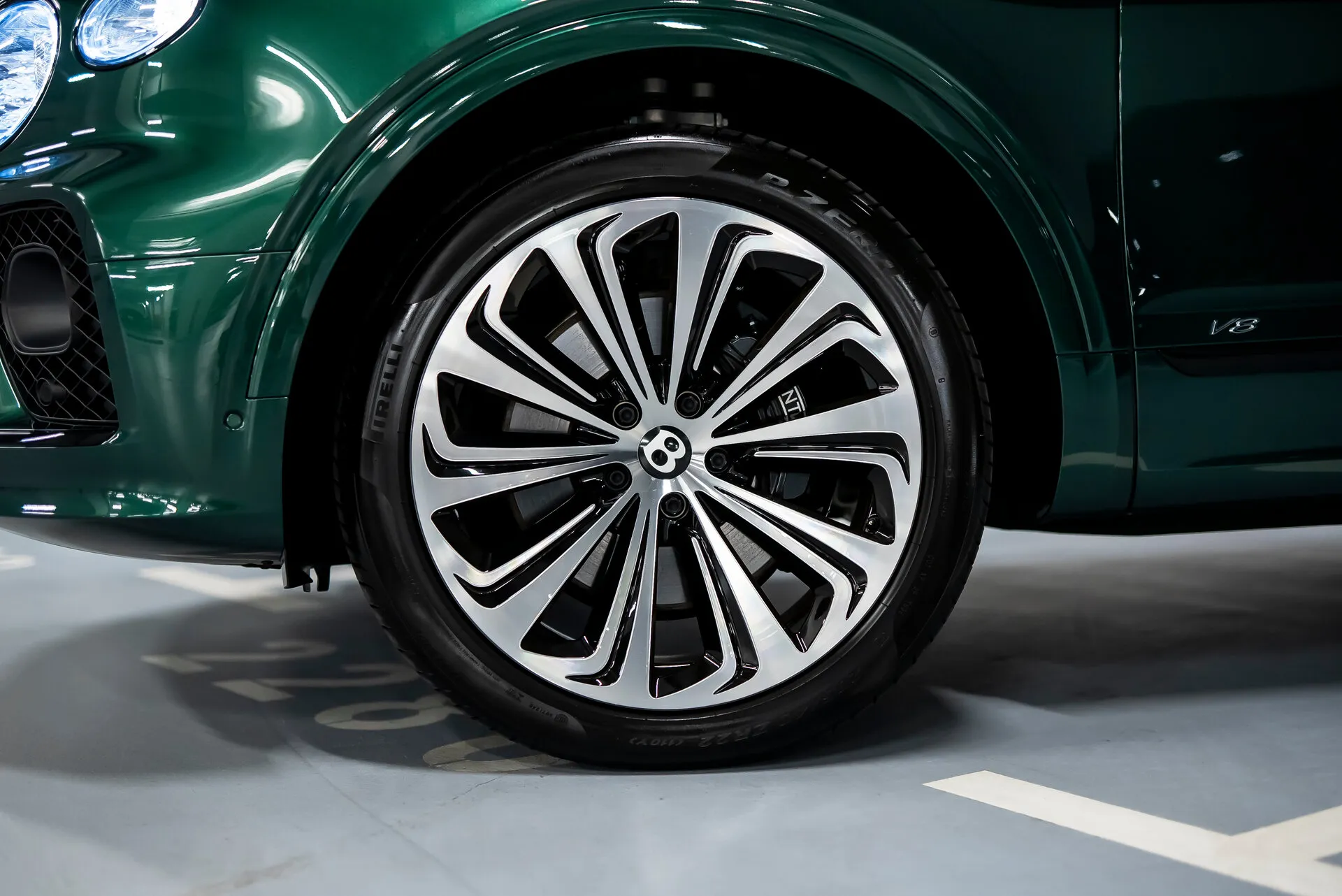Bentley Bentayga, I Рестайлинг 2021 фото 2