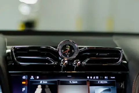 Bentley Bentayga, I Рестайлинг 2021 — миниатюра 6