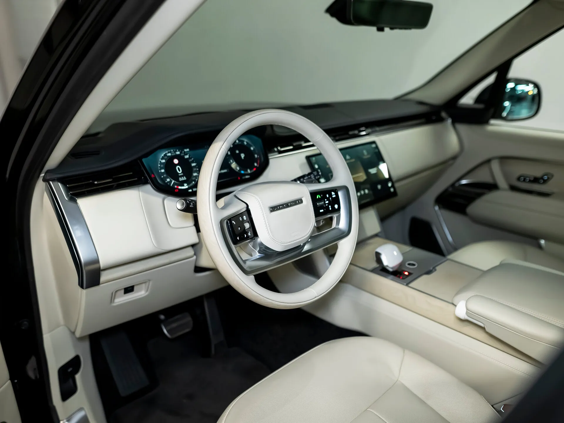 Land Rover Range Rover, V 2023 фото 6