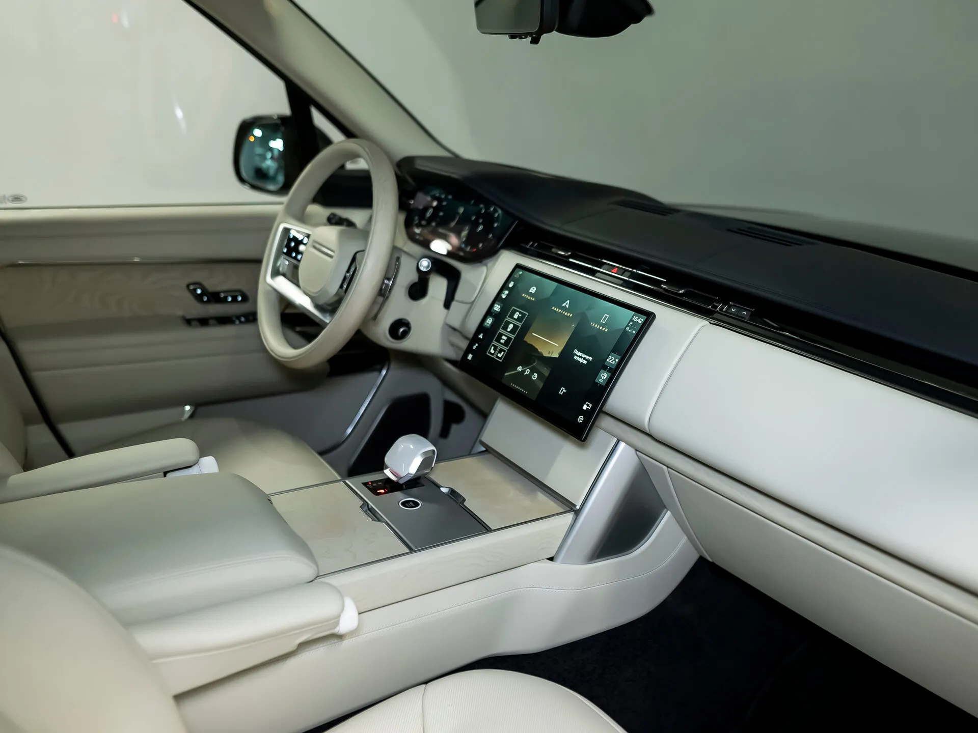 Land Rover Range Rover, V 2023 фото 9