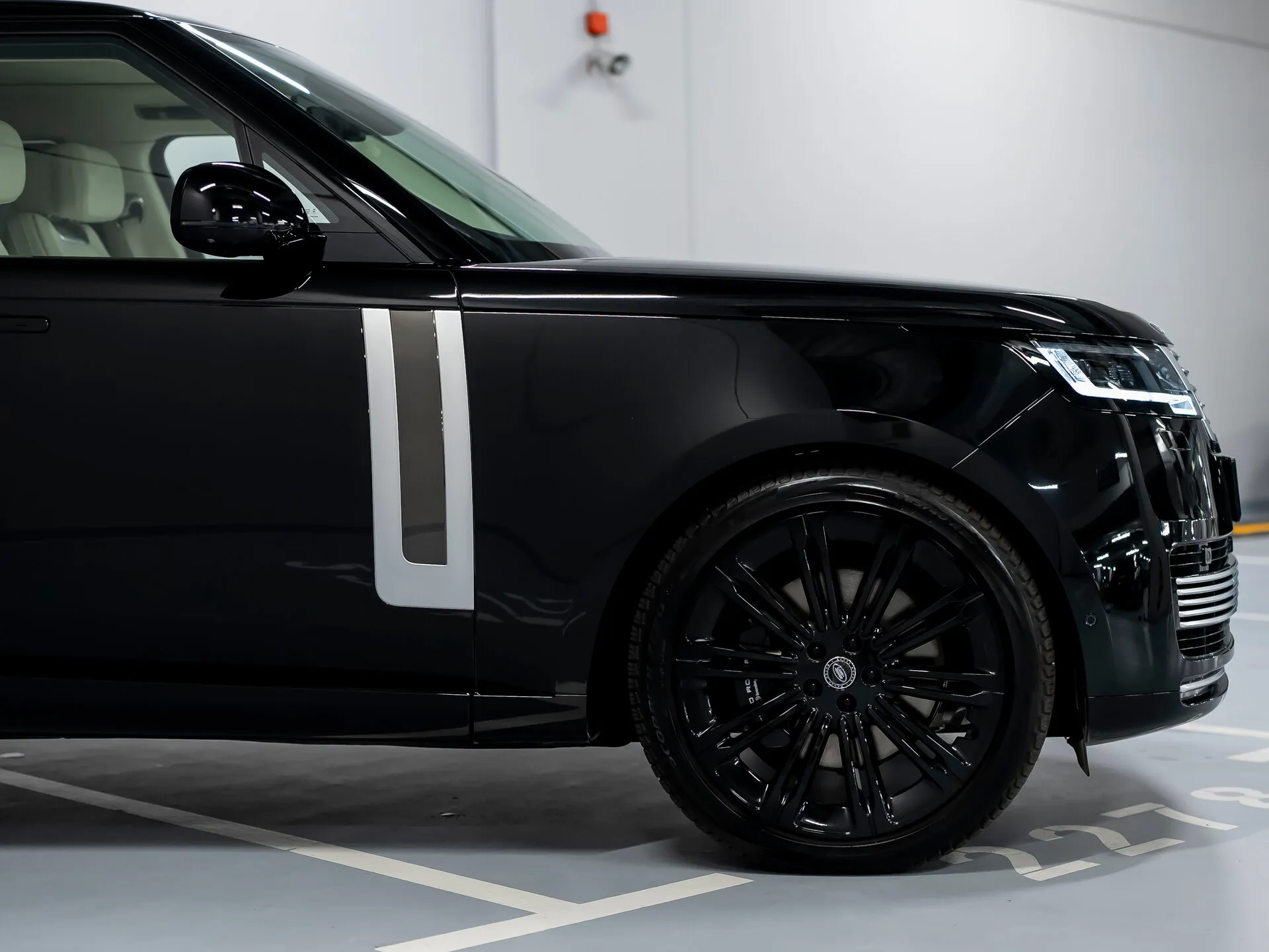 Land Rover Range Rover, V 2023 фото 10