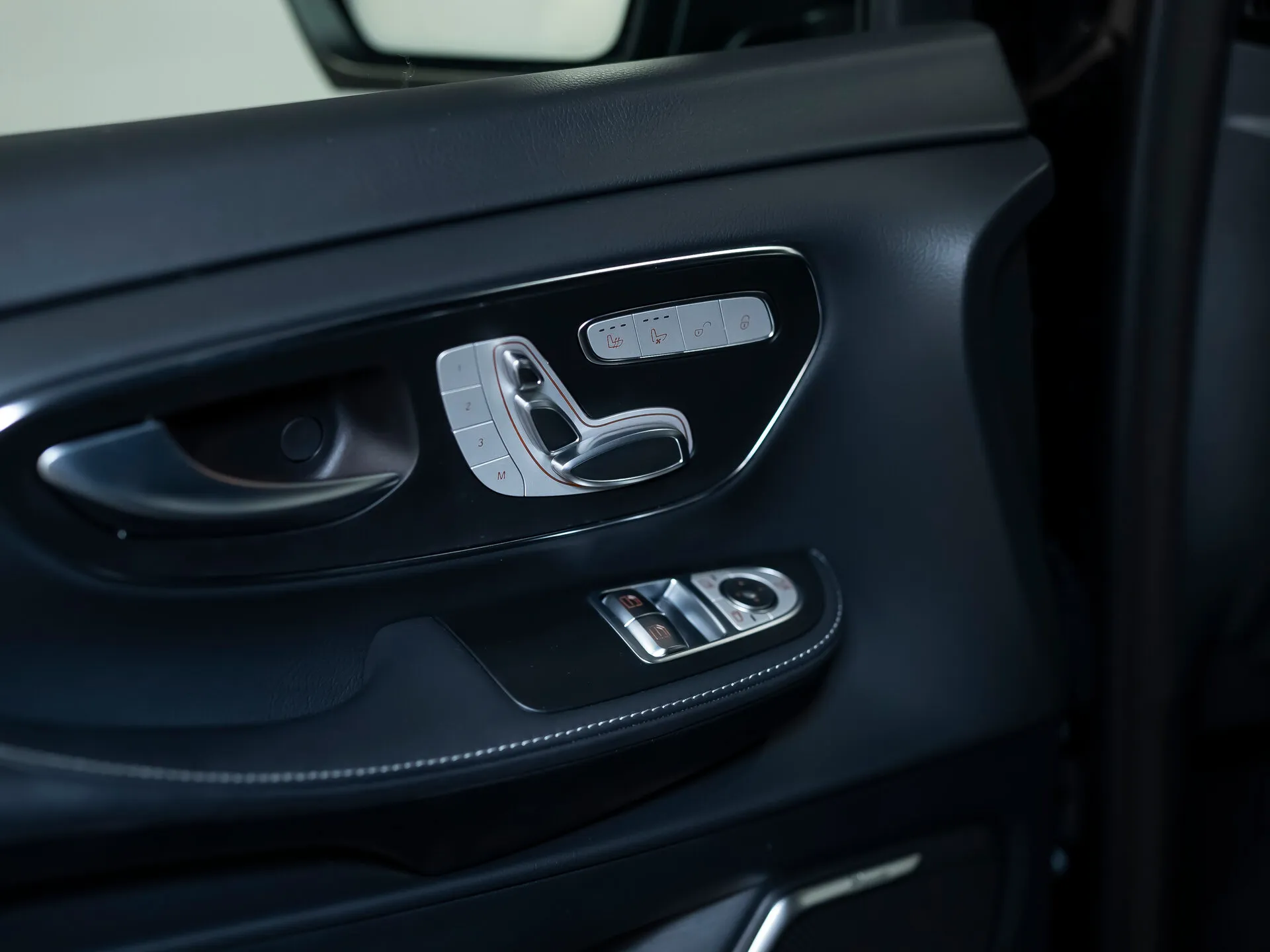 Mercedes-Benz V-Класс, Iii (W447) Рестайлинг 2023 фото 8