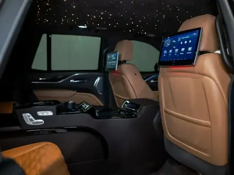 Cadillac Escalade, V 2022 — миниатюра 3
