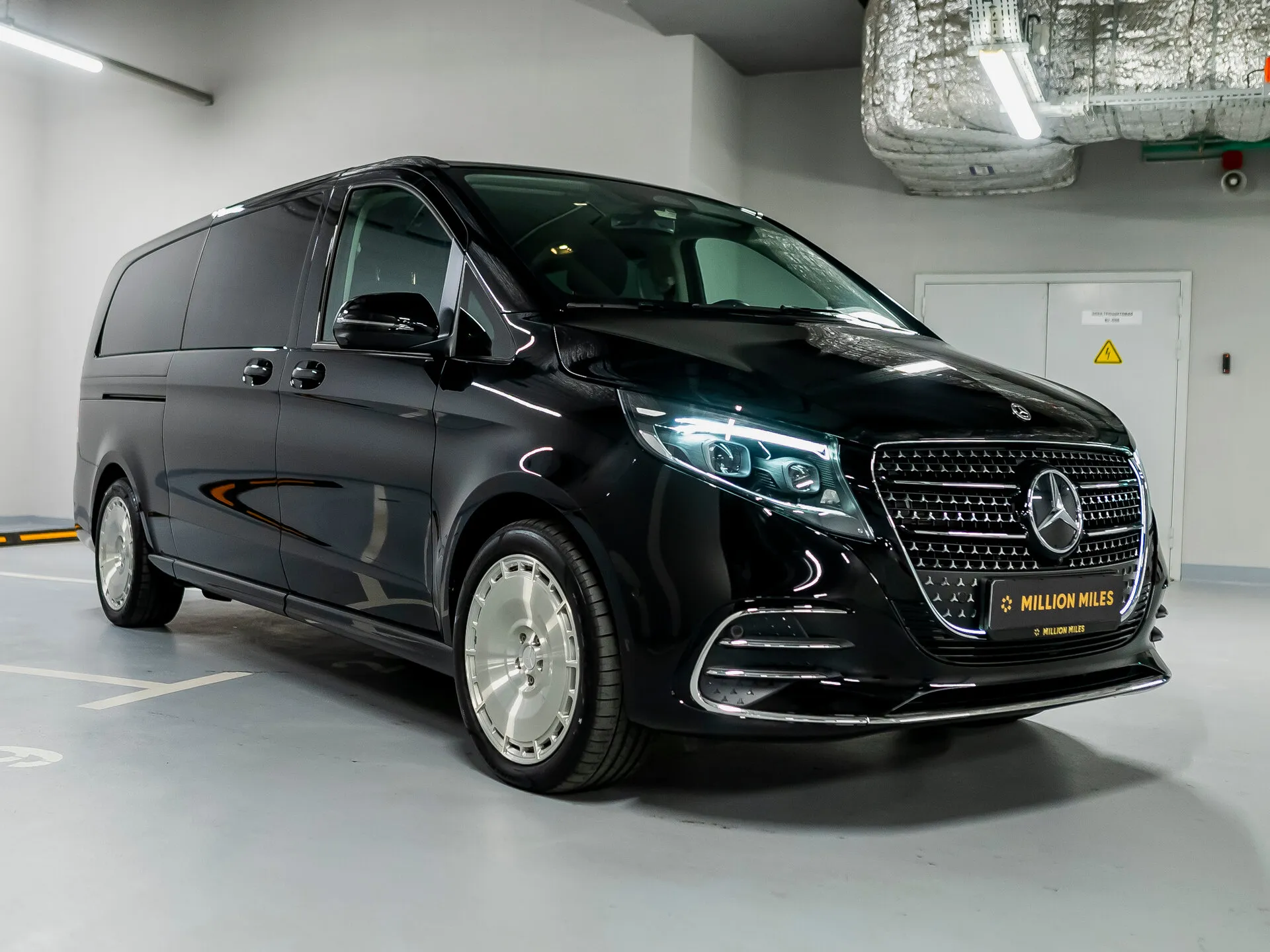 Mercedes-Benz V-Класс 300, Iii (W447) Рестайлинг 2 2024 фото 8