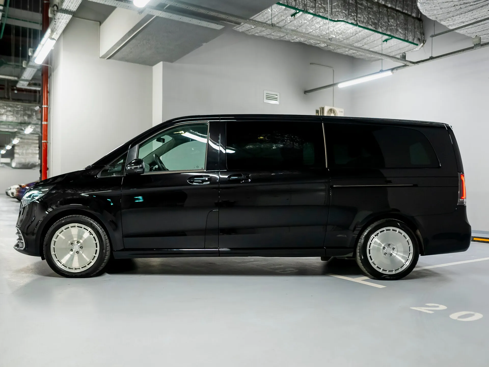 Mercedes-Benz V-Класс 300, Iii (W447) Рестайлинг 2 2024 фото 9