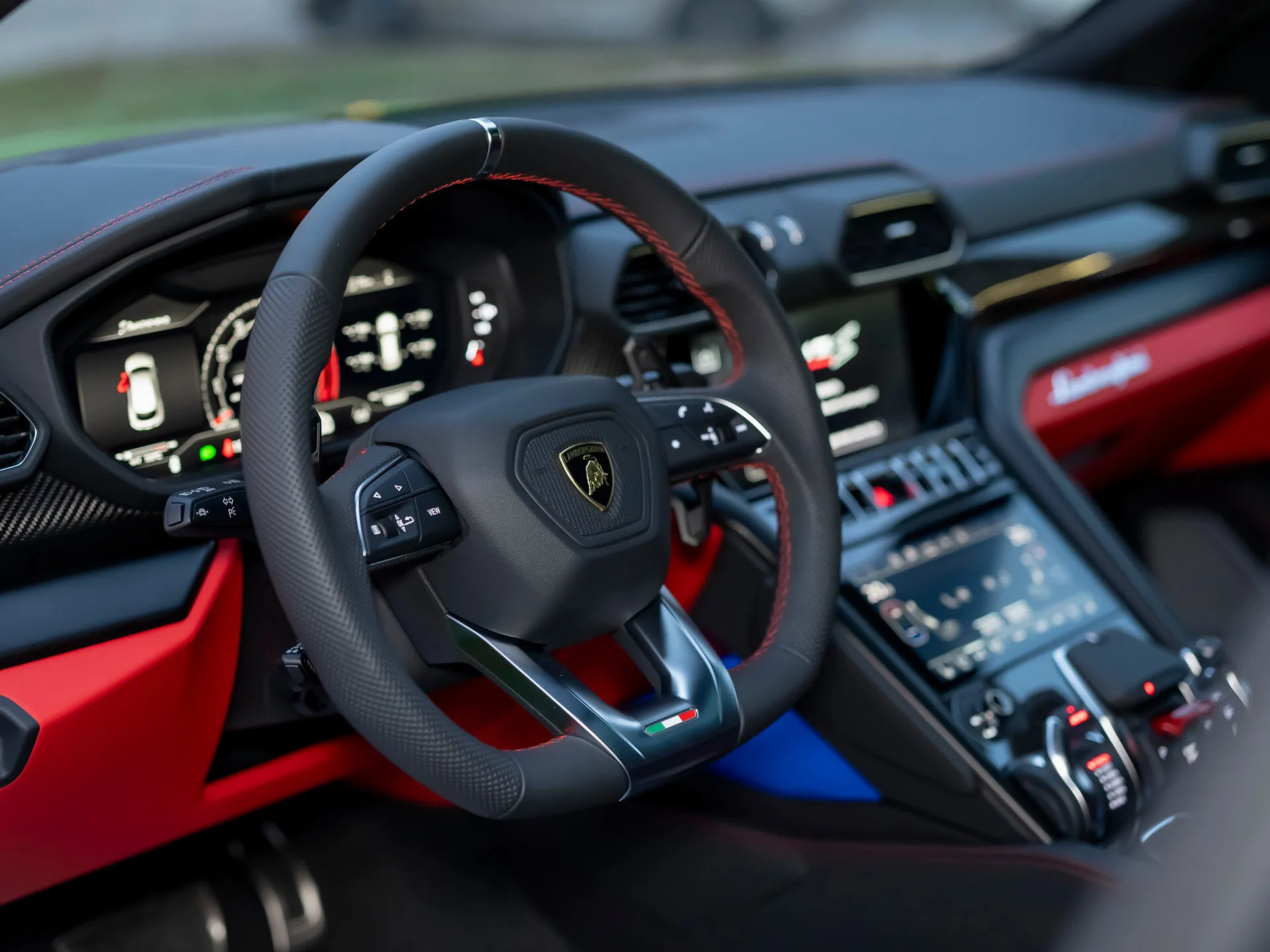 Lamborghini Urus, I Рестайлинг 2024 фото 10