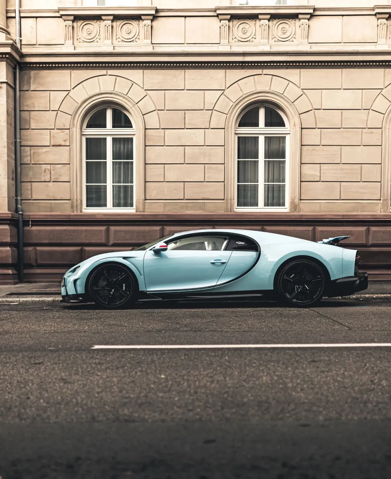 Bugatti Chiron, I 2023 фото 2