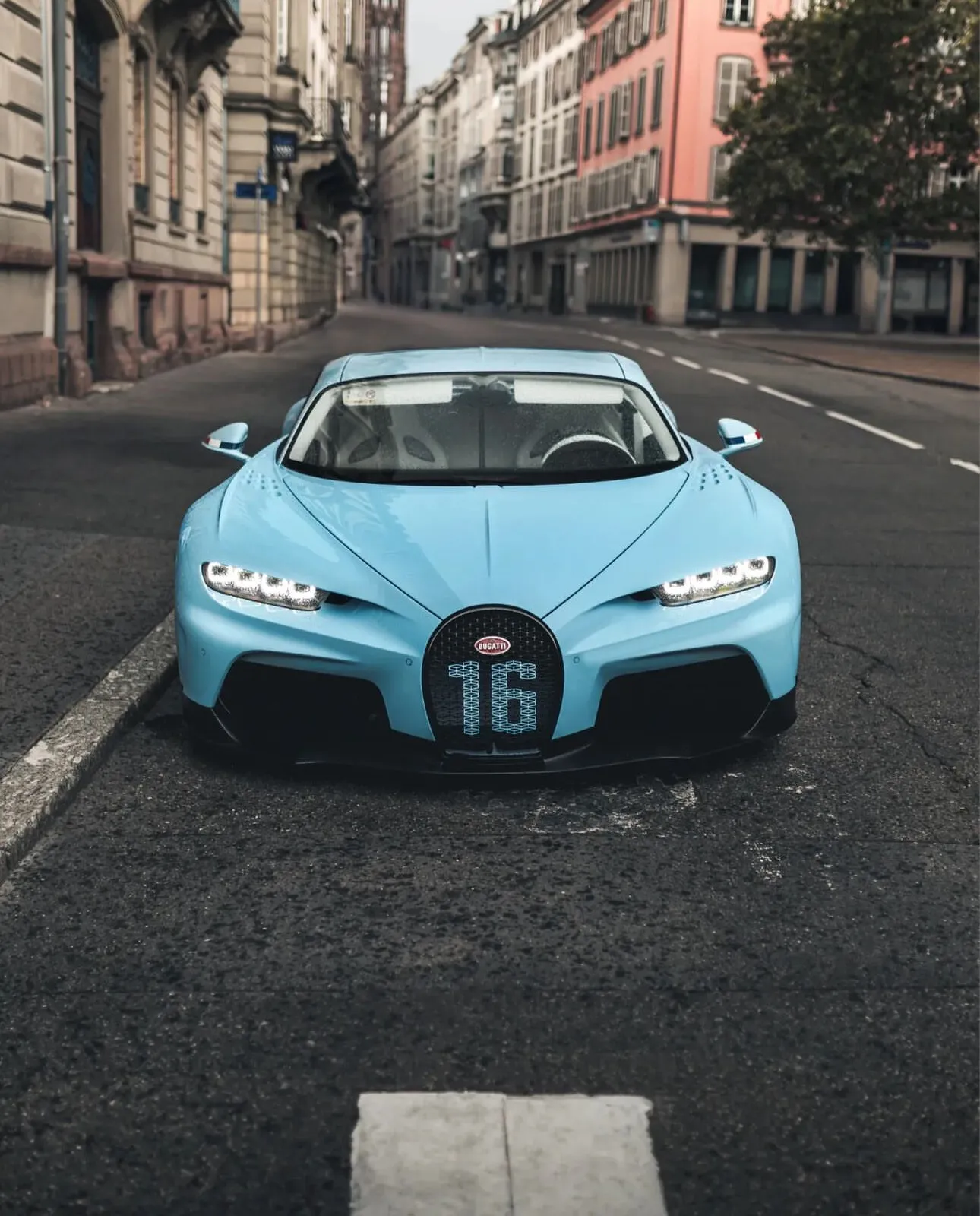 Bugatti Chiron, I 2023 фото 6