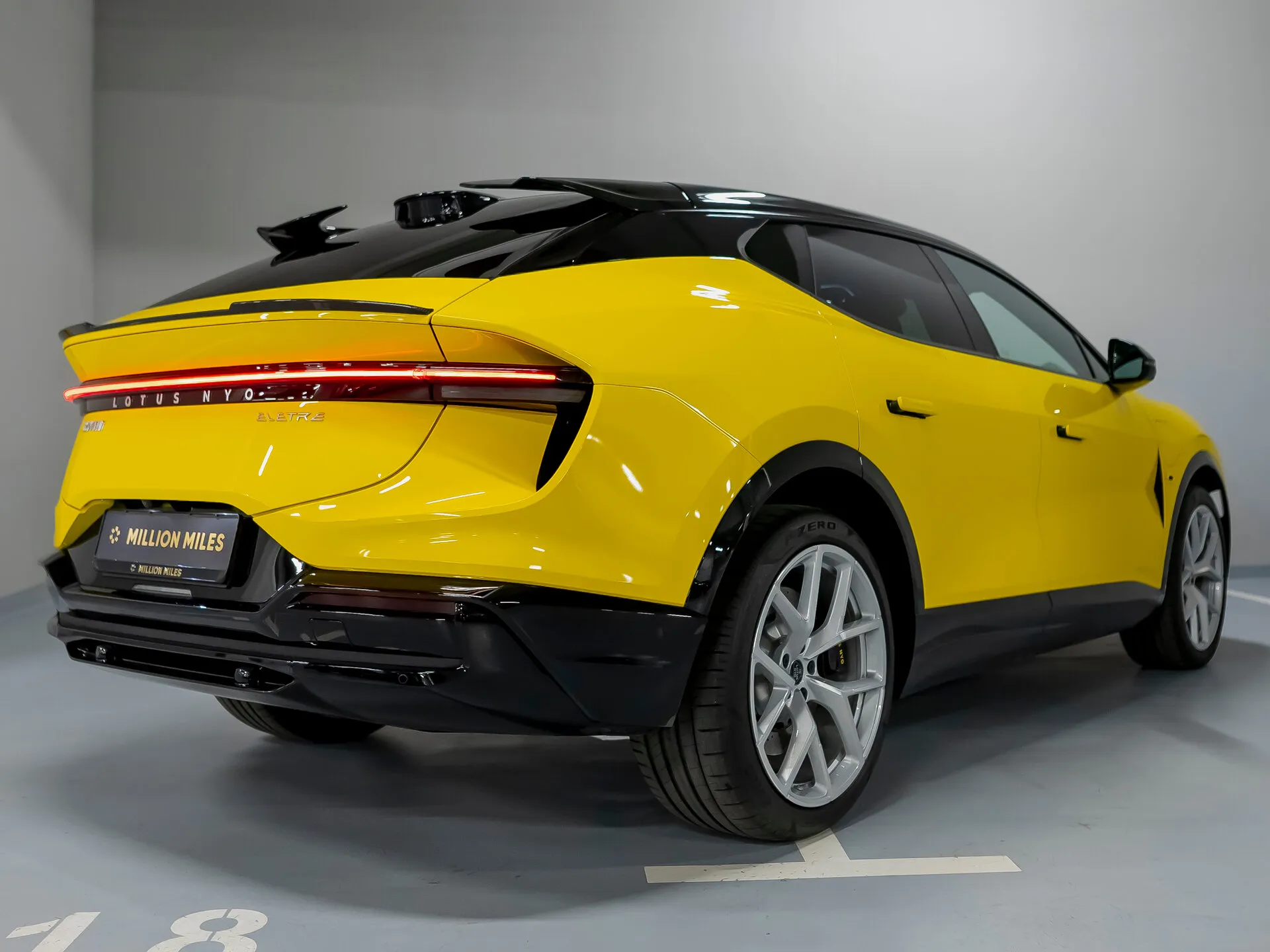 Lotus Eletre, I 2023 фото 4