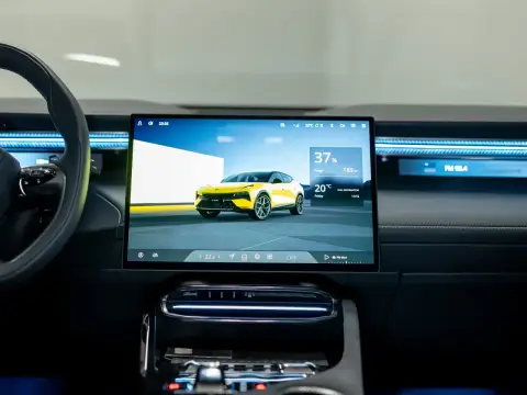 Lotus Eletre, I 2023 — миниатюра 6