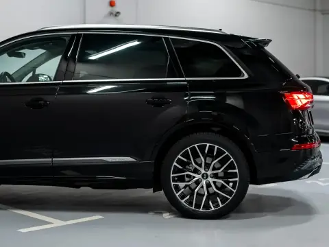 Audi Q7, Ii (4M) Рестайлинг 2 2024 — миниатюра 5