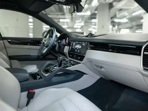 Porsche Cayenne Coupé, Iii 2020 — миниатюра 7