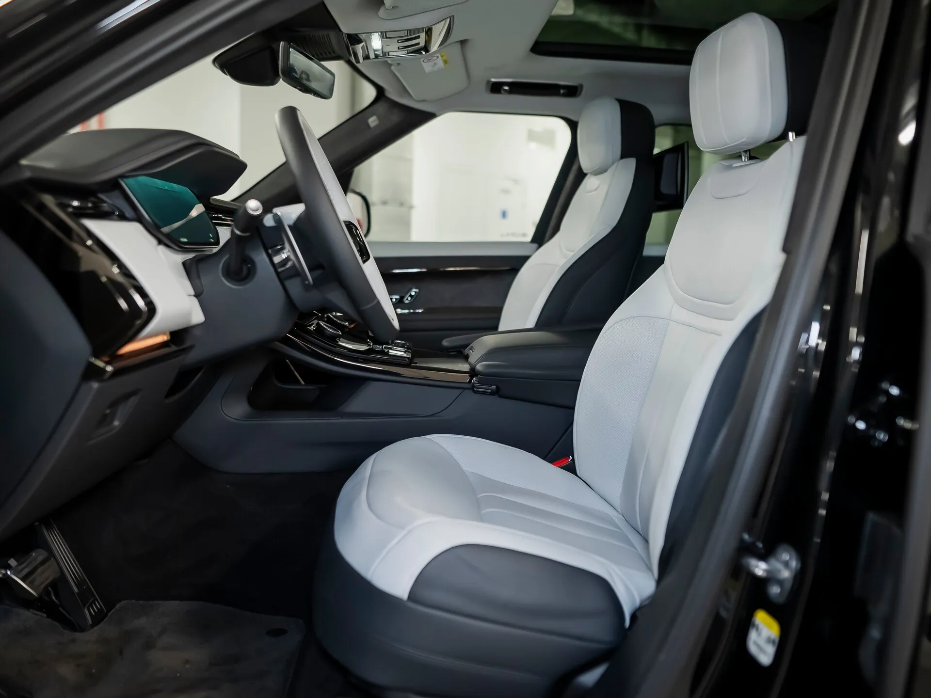 Land Rover Range Rover Sport, Iii 2025 фото 9