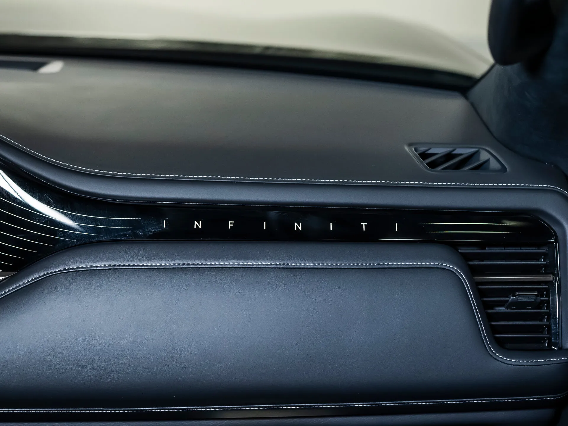 Infiniti QX80, Ii 2025 фото 8