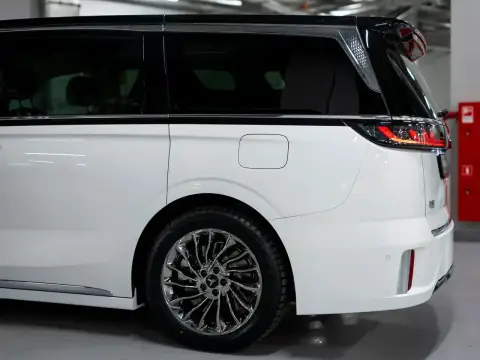 Voyah Dream, I 2023 — миниатюра 1