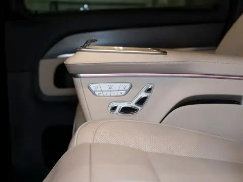 Mercedes-Benz V-Класс, Iii (W447) Рестайлинг 2 2024 — миниатюра 2