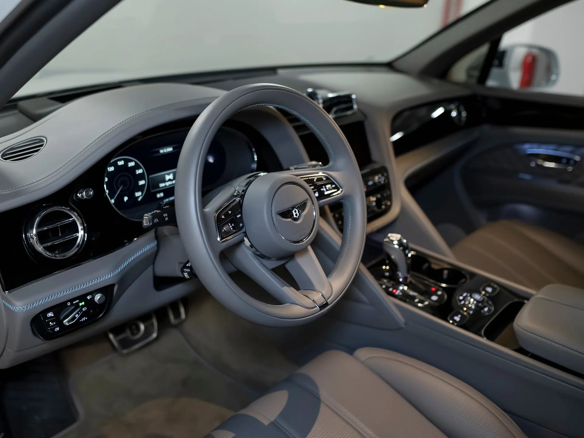 Bentley Bentayga, I Рестайлинг 2022 фото 8