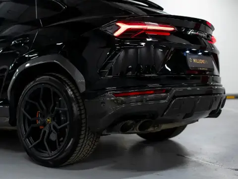 Lamborghini Urus, I 2019 — миниатюра 1