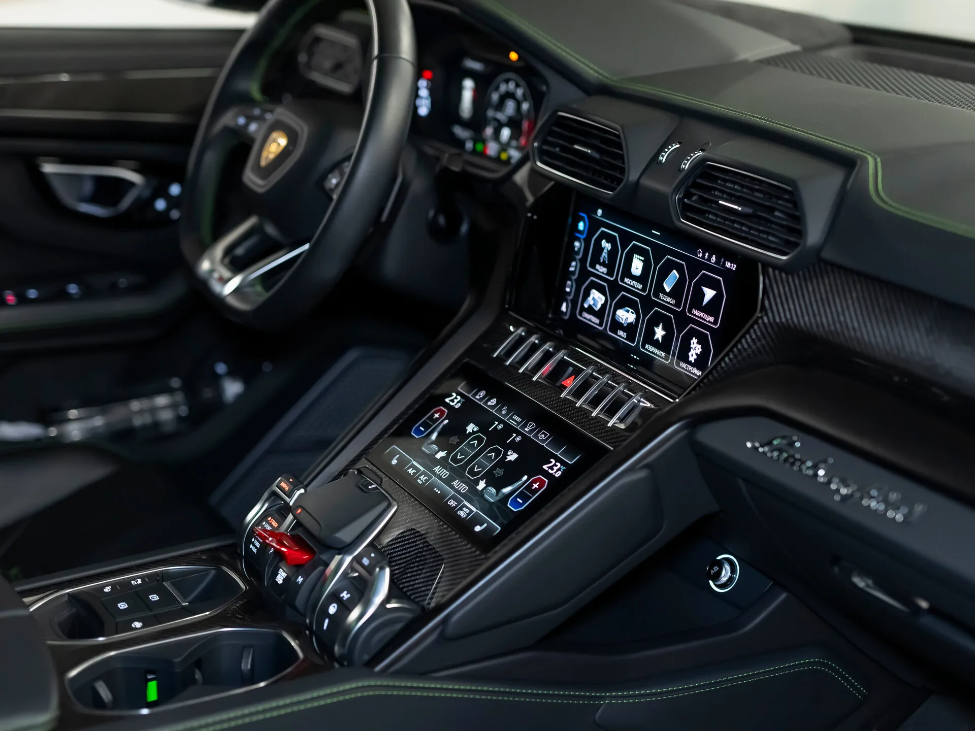 Lamborghini Urus, I Рестайлинг 2023 фото 9