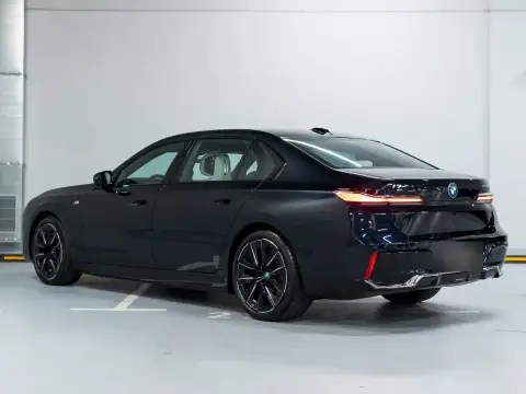 BMW I7, I (G70) 2022 — миниатюра 1