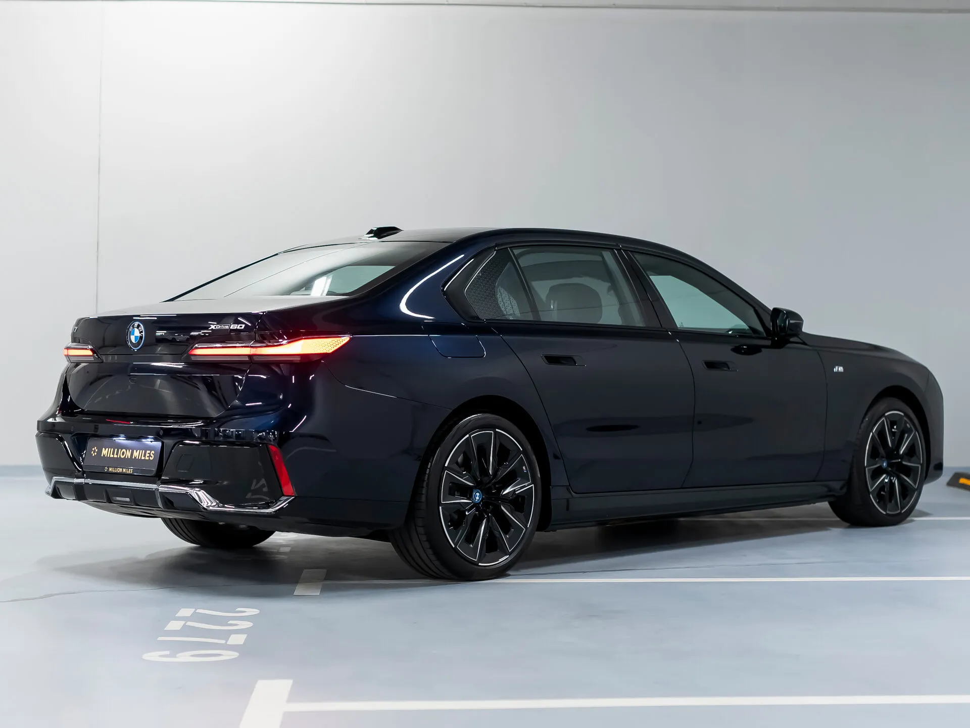 BMW I7, I (G70) 2022 фото 3