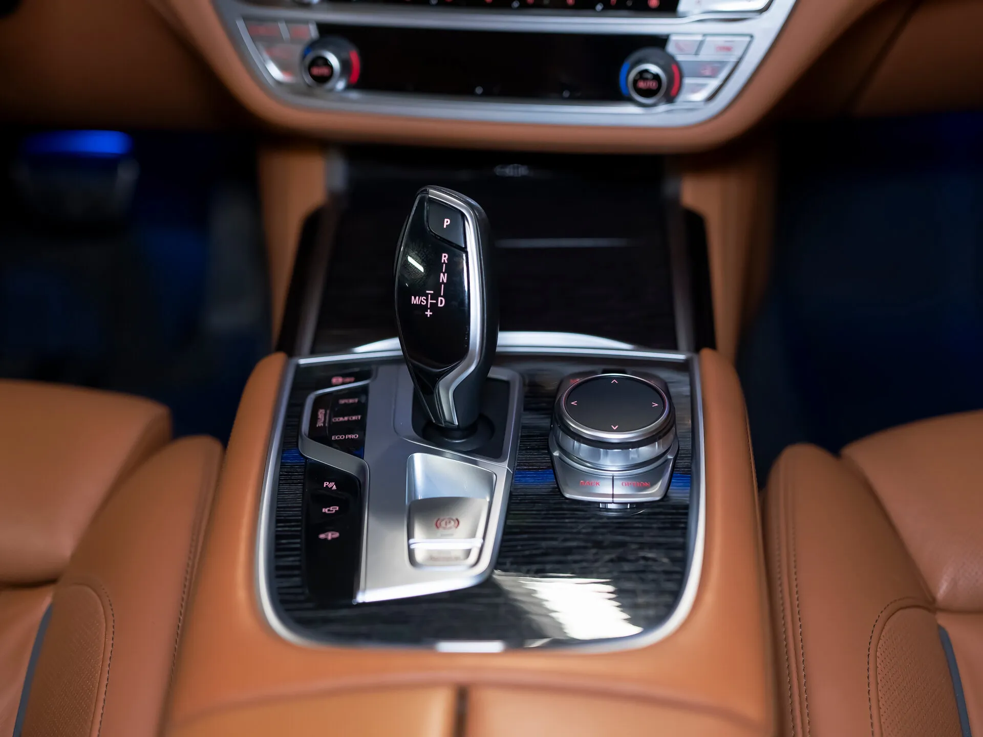 BMW 7 Серии, Vi (G11/G12) Рестайлинг 2019 фото 4