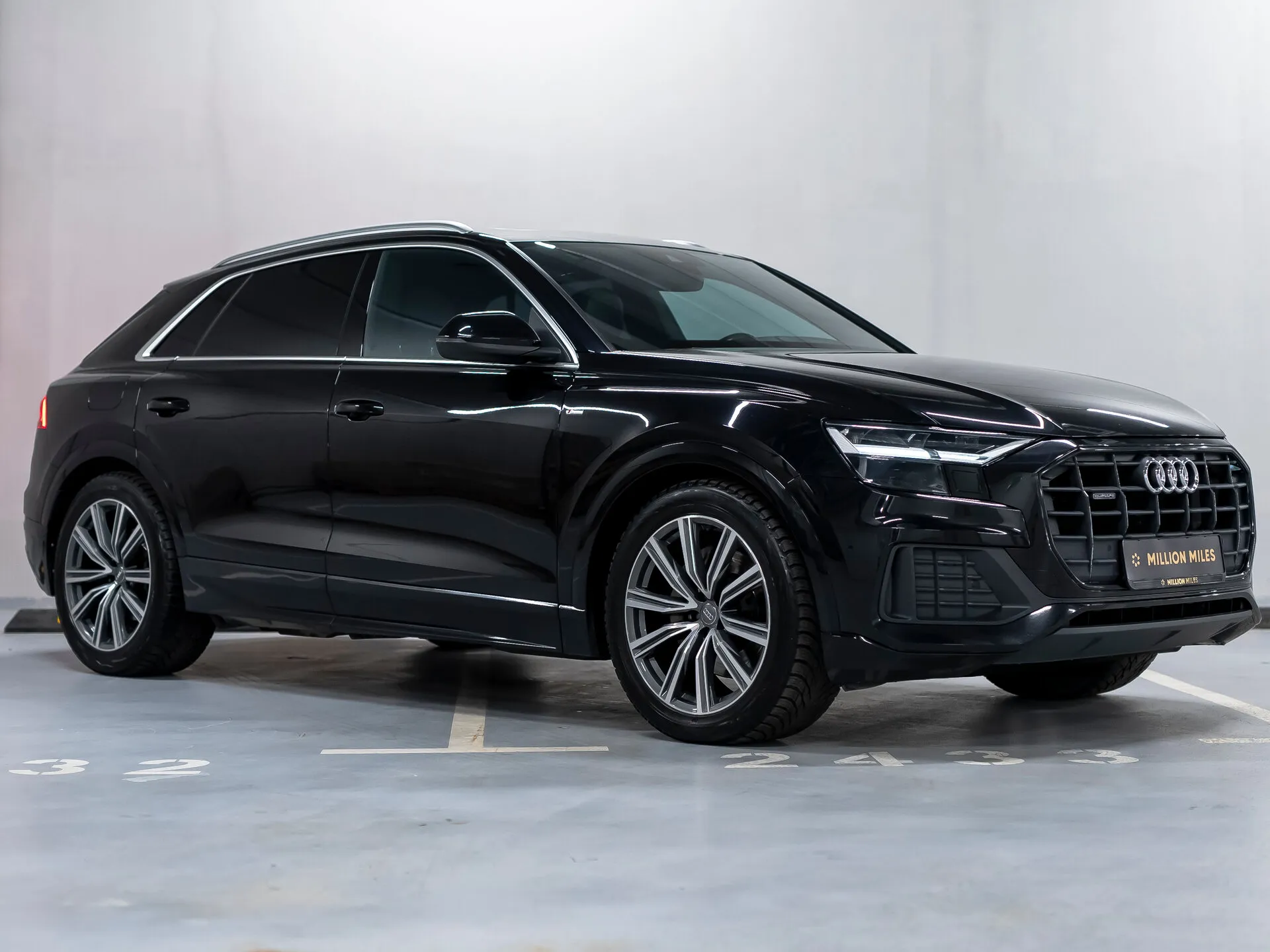 Audi Q8, I (4M) 2018 фото 2
