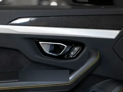 Lamborghini Urus, I 2020 — миниатюра 1