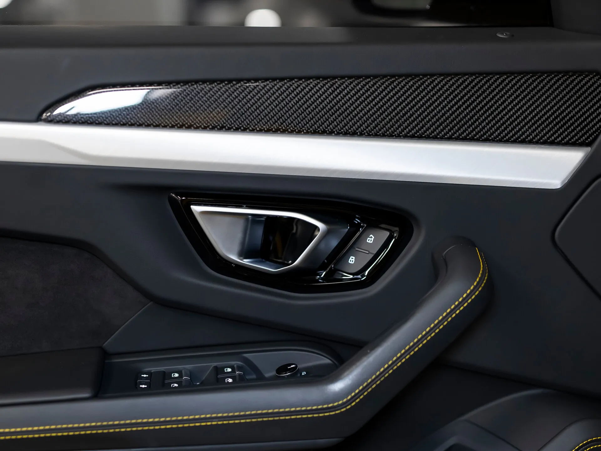 Lamborghini Urus, I 2020