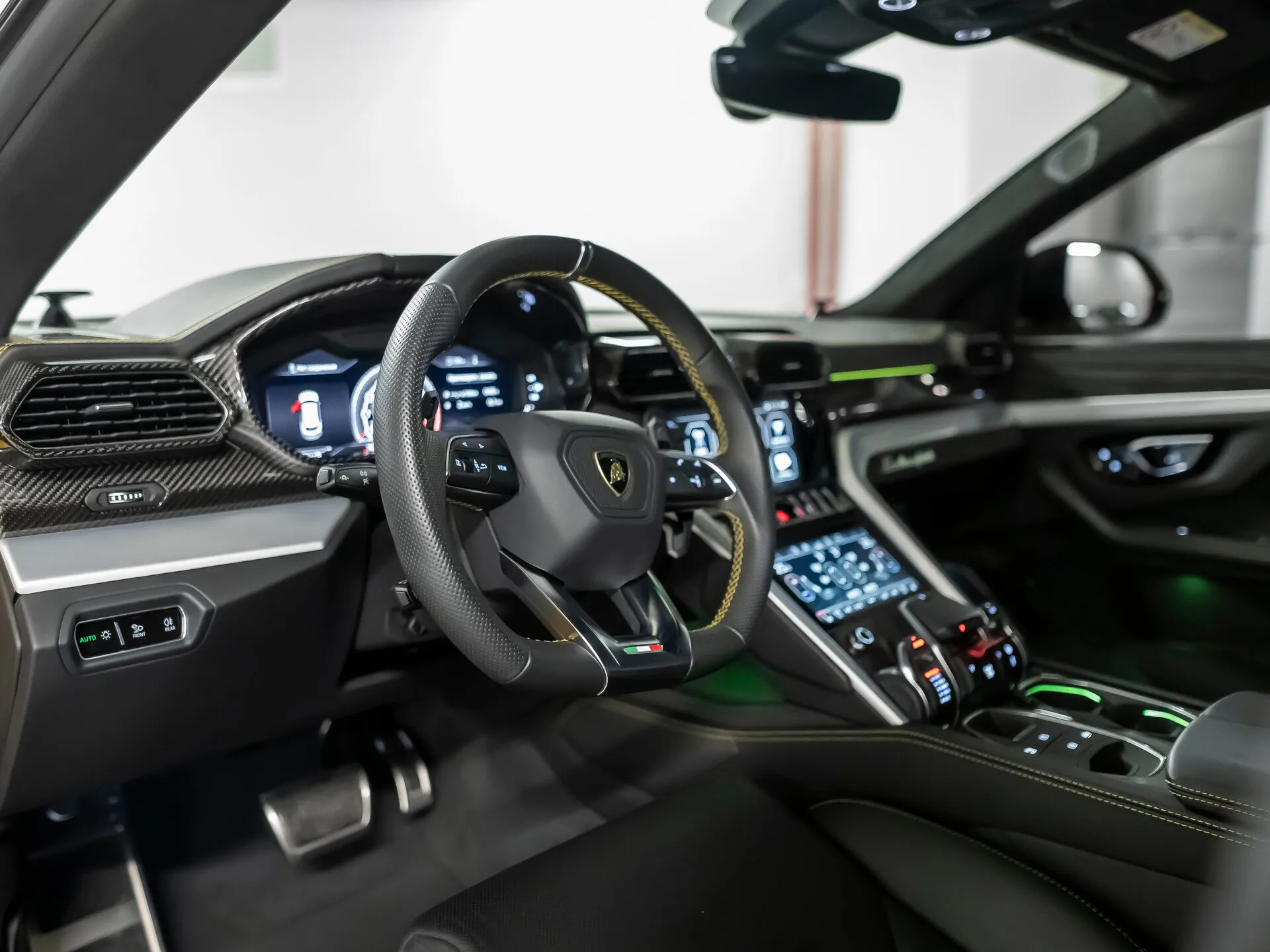 Lamborghini Urus, I 2020 фото 6
