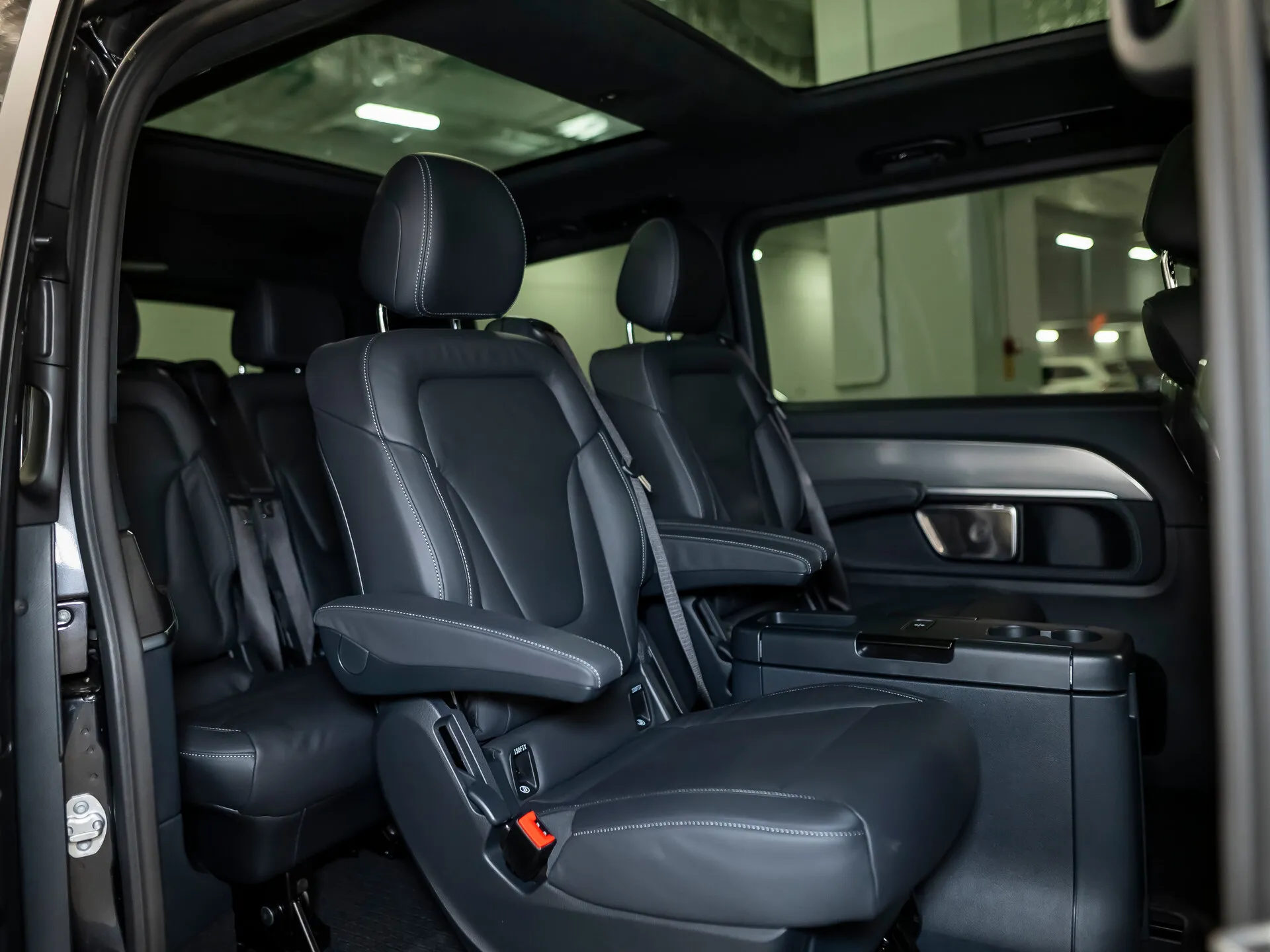 Mercedes-Benz V-Класс, Iii (W447) Рестайлинг 2 2024 фото 3