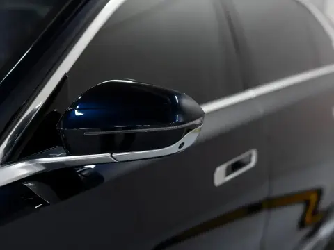 BMW 7 Серии, Vii (G70) 2023 — миниатюра 3