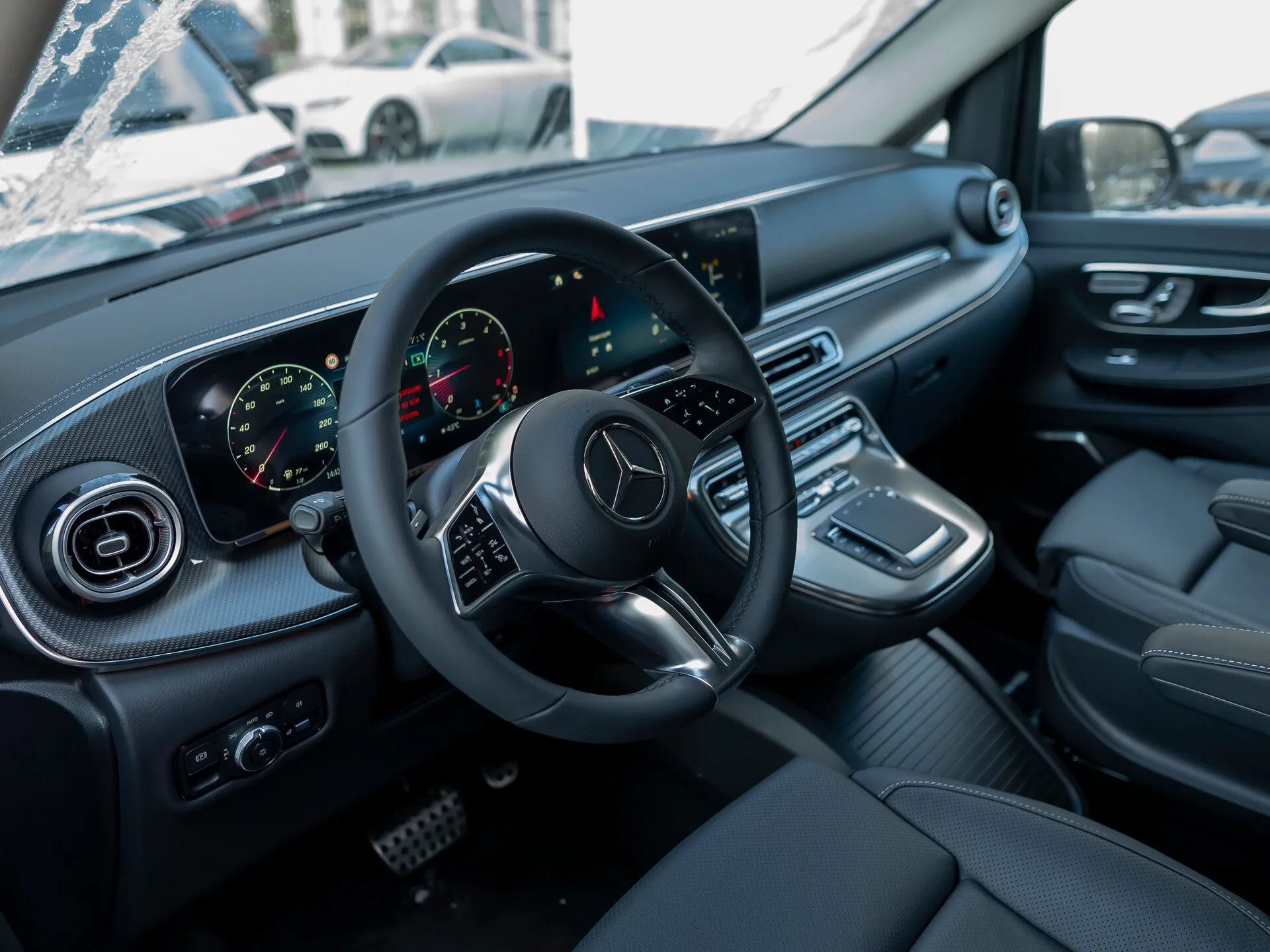 Mercedes-Benz V-Класс, Iii (W447) Рестайлинг 2 2025 фото 6
