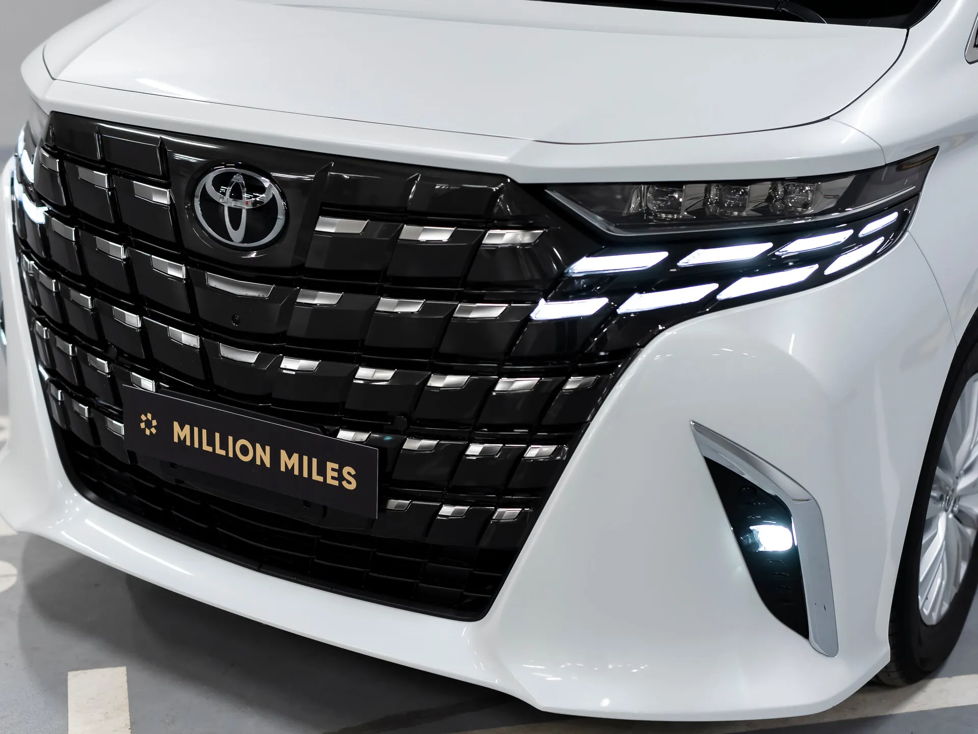 Toyota Alphard, Iv 2024 фото 10