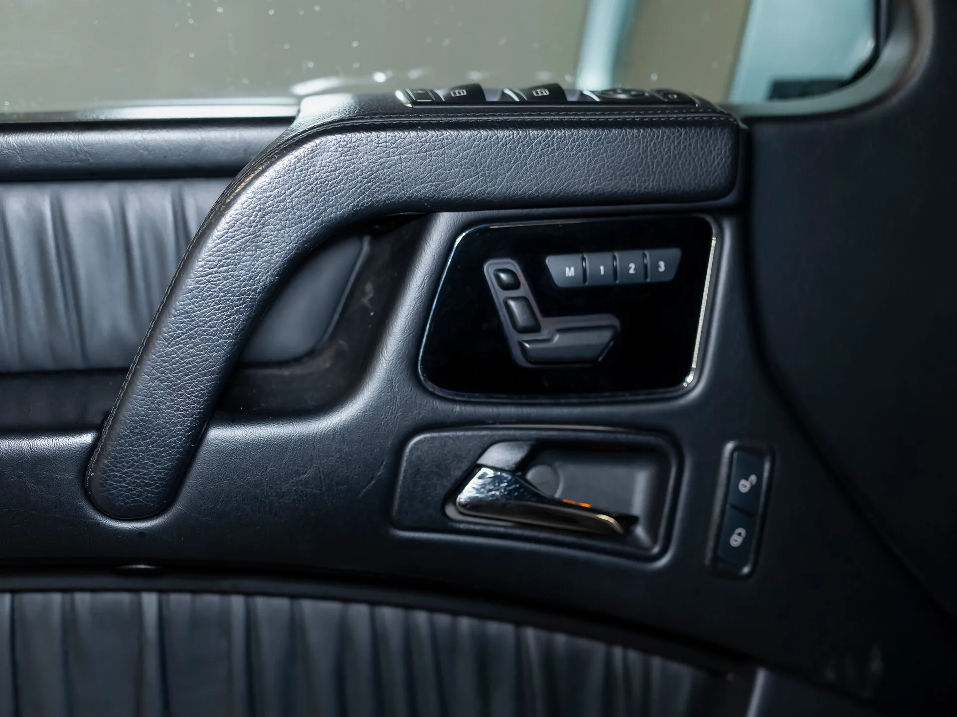 Mercedes-Benz G-Класс, Ii (W463) Рестайлинг 4 2016 фото 3