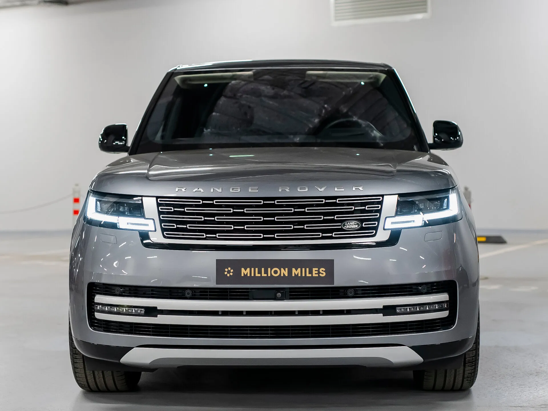 Land Rover Range Rover, V 2021 фото 2