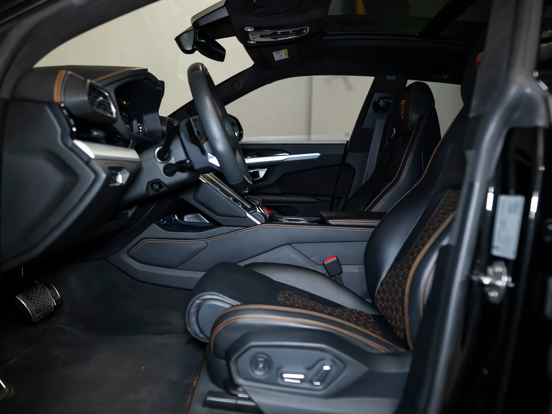Lamborghini Urus, I 2019 фото 10