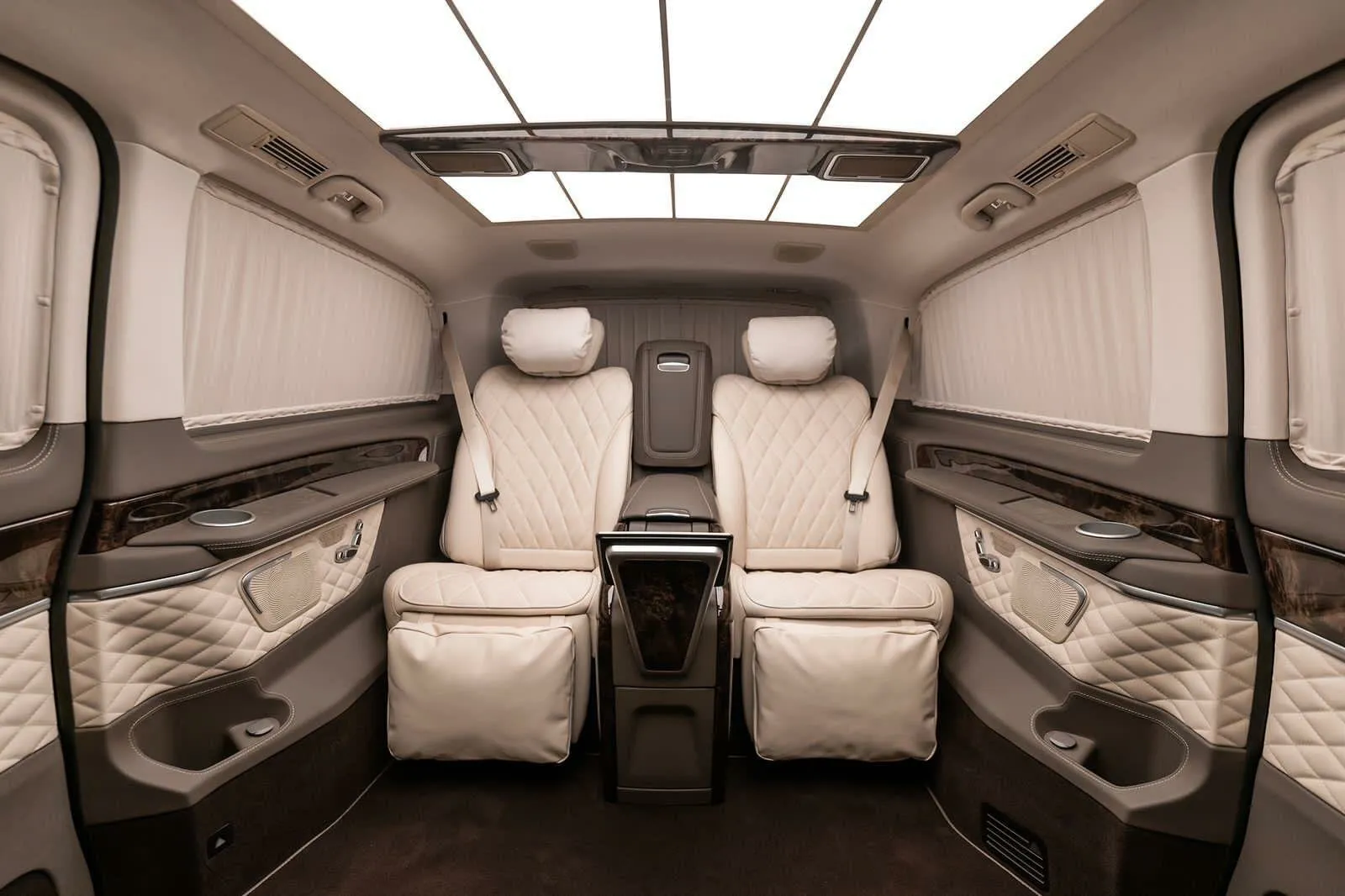 Mercedes-Benz V-Класс 300, Iii (W447) Рестайлинг 2022 фото 7